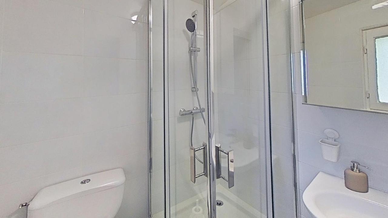 Maison Ideale Pour Visiter Paris Versailles - Chambres Privees Paris-Saclay ビュール・シュリヴェット エクステリア 写真