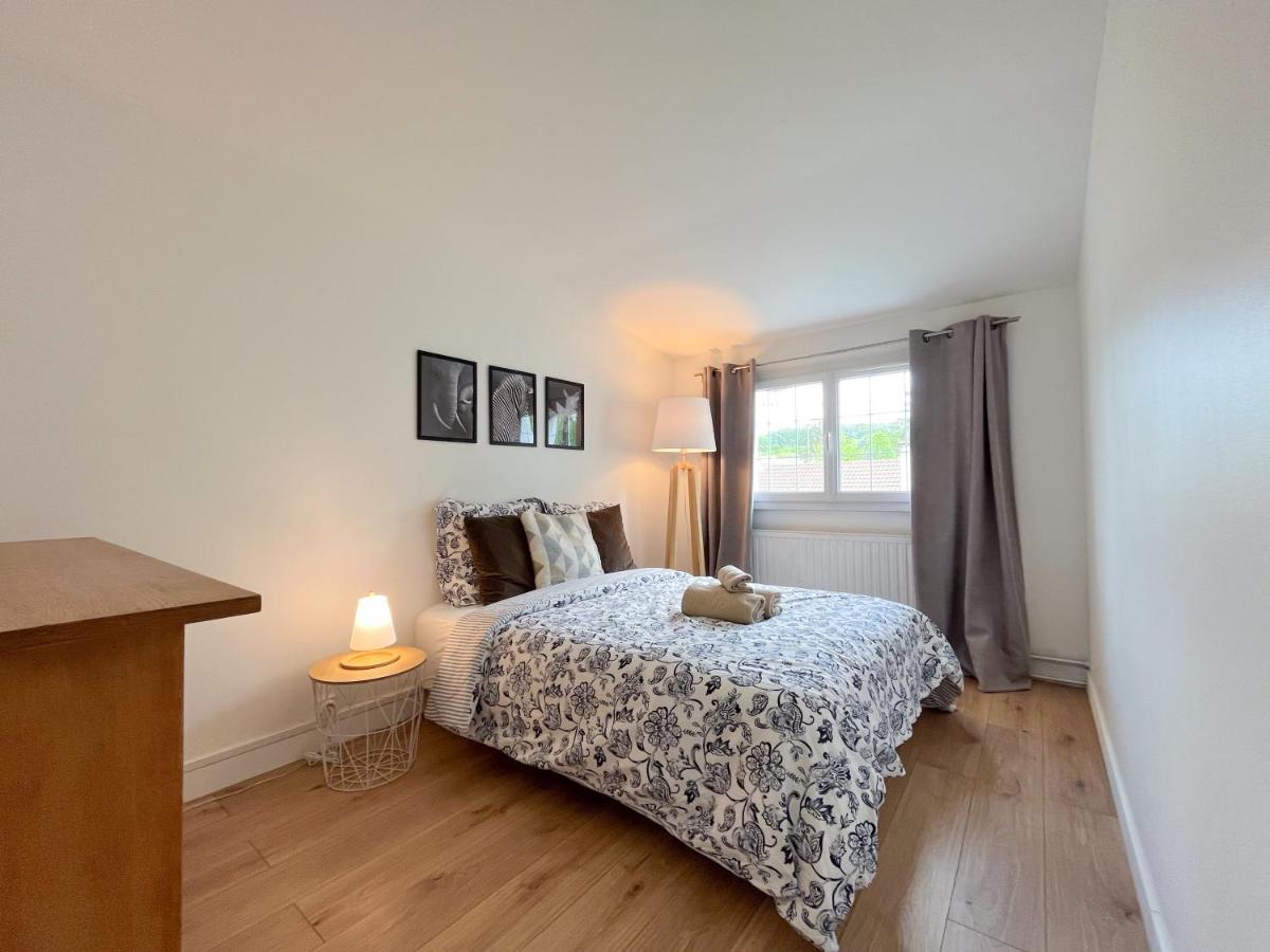 Maison Ideale Pour Visiter Paris Versailles - Chambres Privees Paris-Saclay ビュール・シュリヴェット エクステリア 写真